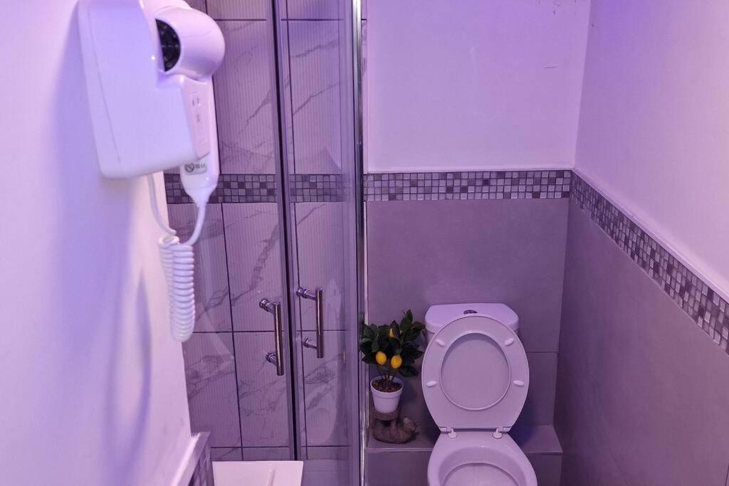 1 Bedroom Studio Eltham Ngoại thất bức ảnh